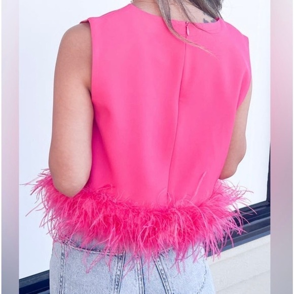 La' Rose Hot Pink Feather Hem Trim Sleeveless Top Size Large NWOT - Picture 2 of 6
